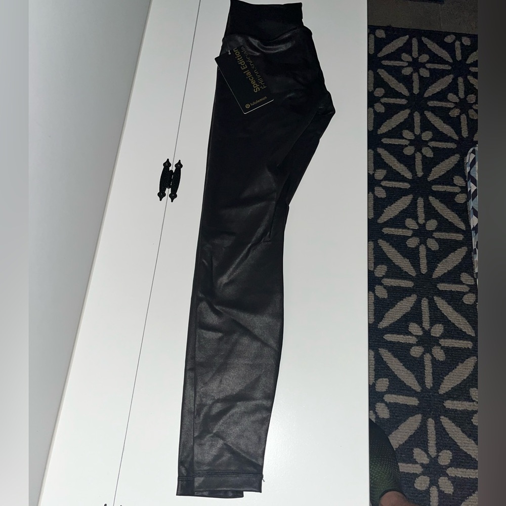Lululemon wunder under tight shine